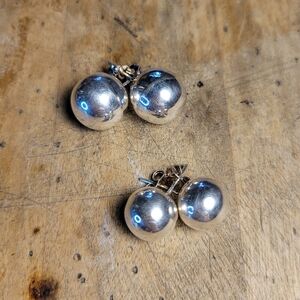 Silver ball post earrings 2 pairs 2 sizes